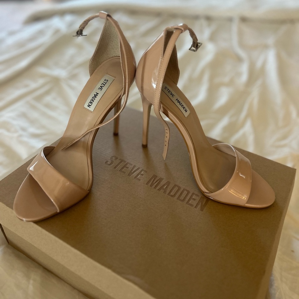 Nude Steve Madden  Heels